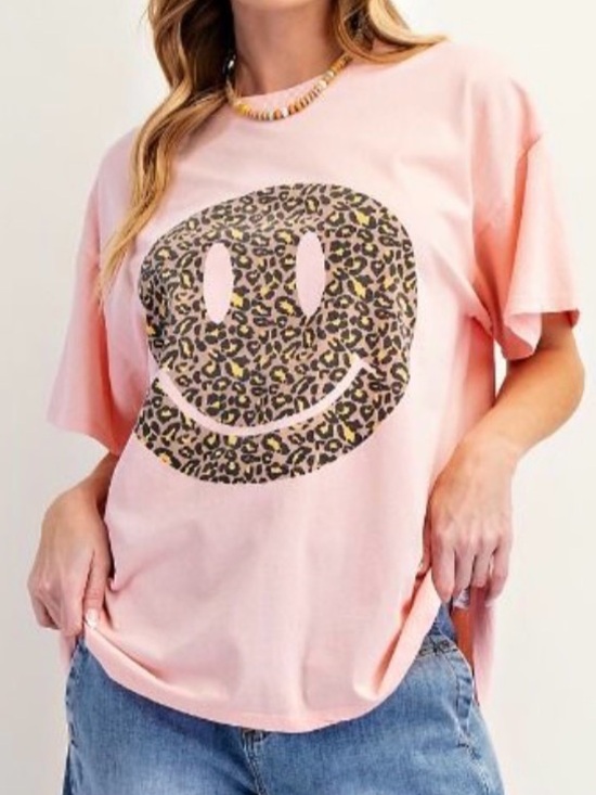 Easel Los Angeles Tops - Women's Pink Leopard Smiley Graphic Tee